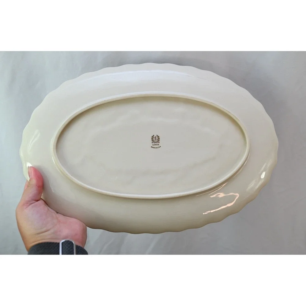 Lenox Vintage Embossed Maple Leaf Oval Serving Platter 24K Gold Trim Ivory 13.5